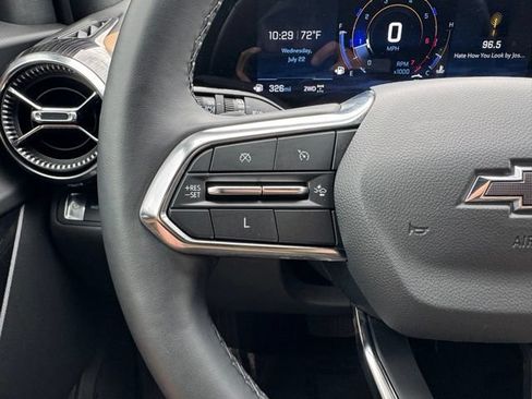 Used 2025 Chevrolet Equinox ACTIV AWD/4WD image 26