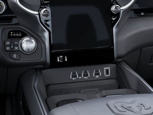 New 2026 RAM 1500 Laramie AWD/4WD image 24