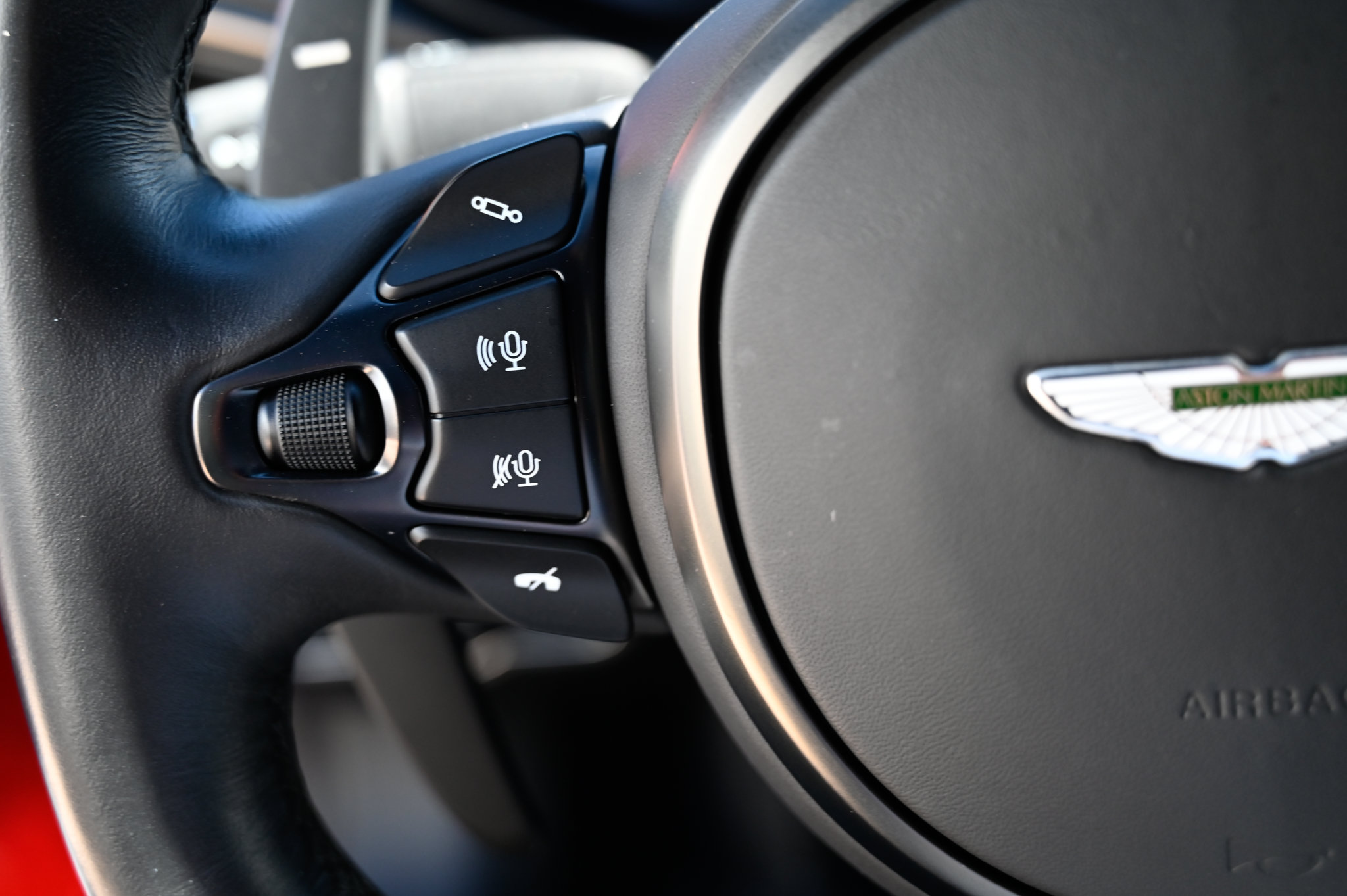 Used 2020 Aston Martin DBS Superleggera RWD image 26