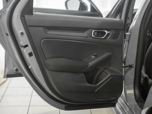 Used 2025 Honda Civic Sport image 31