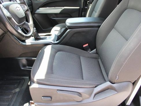 Used 2022 Chevrolet Colorado LT w/ Fleet Safety Package image 10