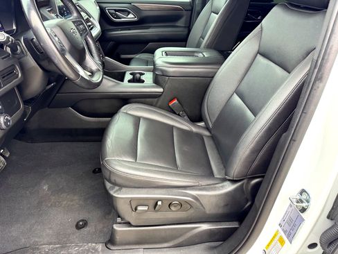 Used 2022 Chevrolet Suburban Z71 image 12