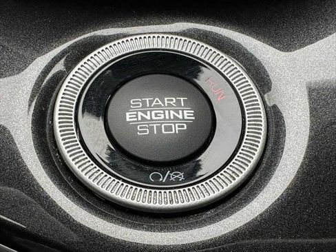 Used 2023 Jeep Grand Cherokee Altitude image 36