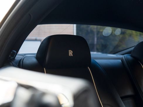 Used 2016 Rolls-Royce Wraith RWD image 34