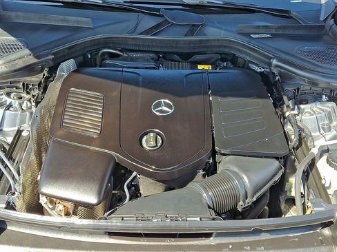 Used 2023 Mercedes-Benz GLC 300 4MATIC image 27