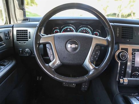 Used 2008 HUMMER H2 image 25