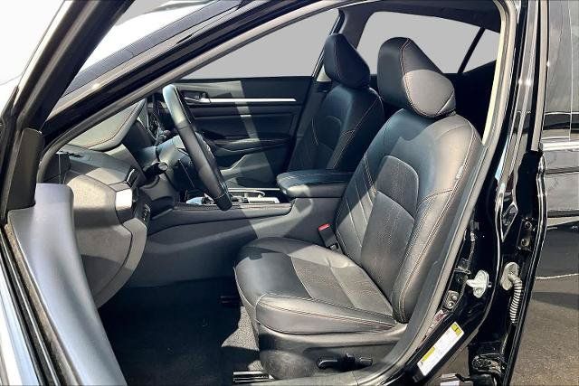Certified 2025 Nissan Altima 2.5 SR w/ SR Premium Package FWD image 8