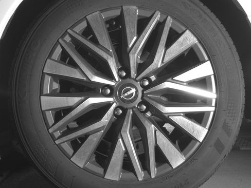 Used 2025 Nissan Altima 2.5 SV image 14