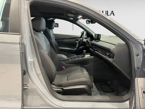 Used 2025 Honda Accord Sport image 14