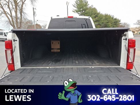 Used 2022 Ford F250 Lariat w/ Black Appearance Package image 45