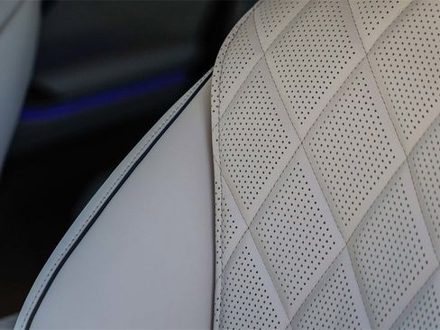 New 2026 Mercedes-Benz S 580 4MATIC Sedan image 26