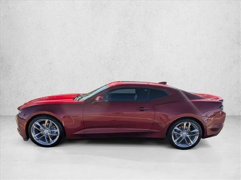 Used 2022 Chevrolet Camaro LT w/ Design Package 1 image 8