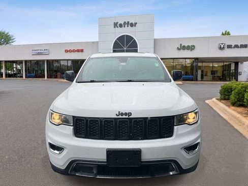 Used 2021 Jeep Grand Cherokee Limited AWD/4WD image 3
