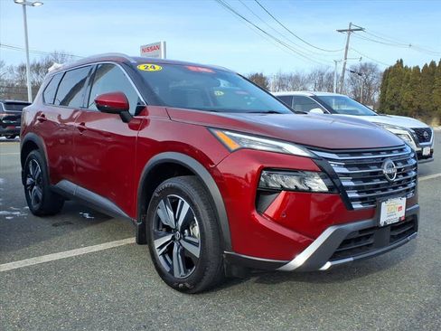 Certified 2024 Nissan Rogue SL image 3