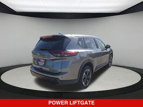 Used 2025 Nissan Rogue SV AWD/4WD image 6