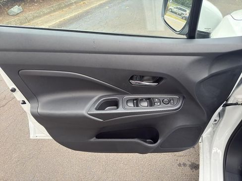 New 2025 Nissan Versa SV image 16