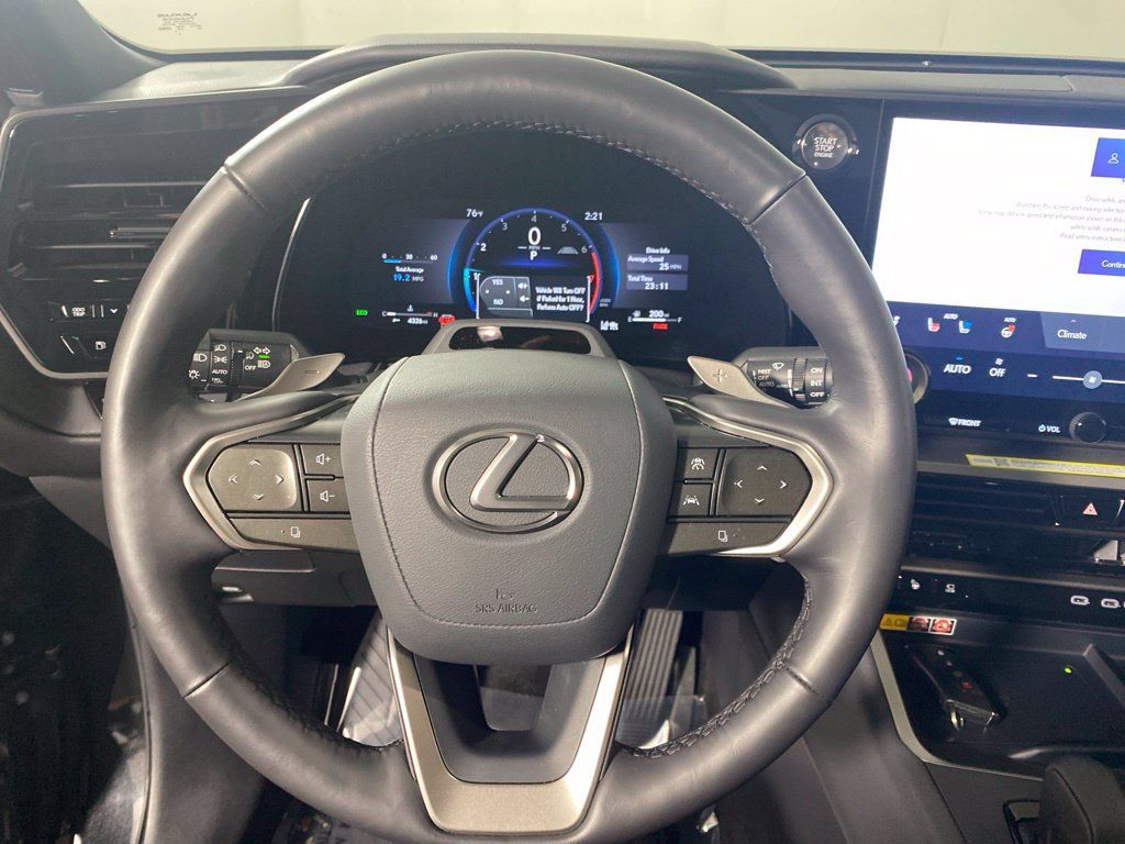 Certified 2026 Lexus TX 350 AWD w/ Technology Package image 17