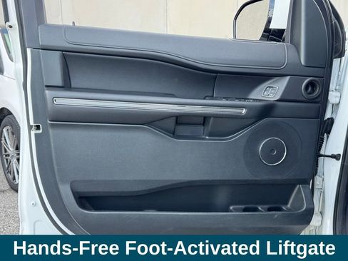 Used 2020 Ford Expedition XLT w/ Equipment Group 202A image 16