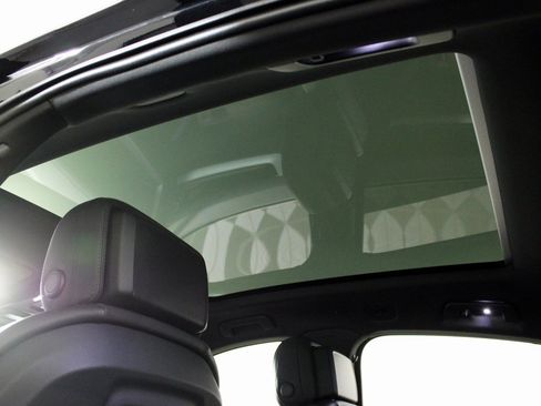 New 2026 Porsche Cayenne Coupe image 19