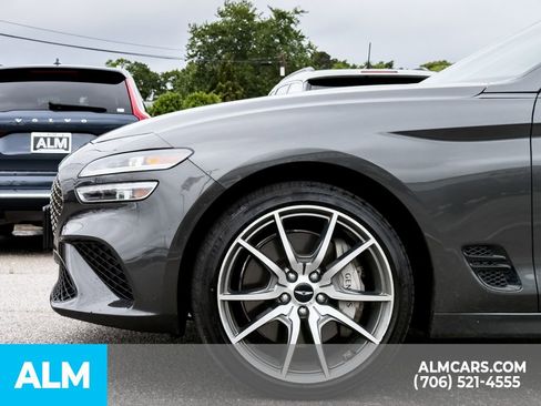 Used 2025 Genesis G70 2.5T RWD image 6