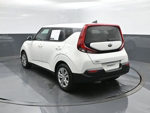 Used 2021 Kia Soul LX FWD image 5