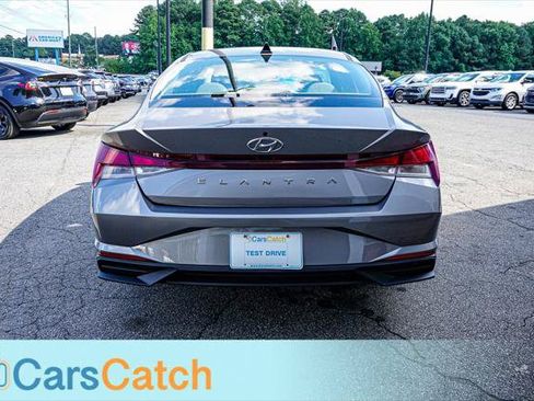 Used 2021 Hyundai Elantra SEL FWD image 12