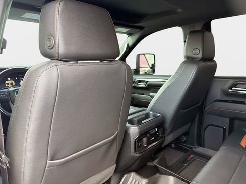 Used 2024 GMC Sierra 3500 AT4 w/ AT4 Premium Plus Package AWD/4WD image 13