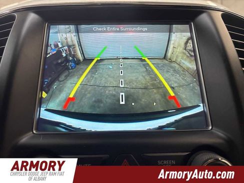 Used 2018 Jeep Grand Cherokee Laredo image 17