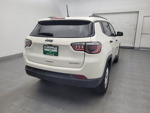 Used 2018 Jeep Compass Sport w/ Cold Weather Group FWD image 7