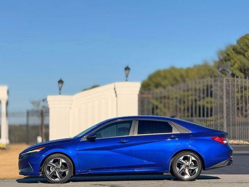 Used 2021 Hyundai Elantra SEL w/ Convenience + Premium Package image 7