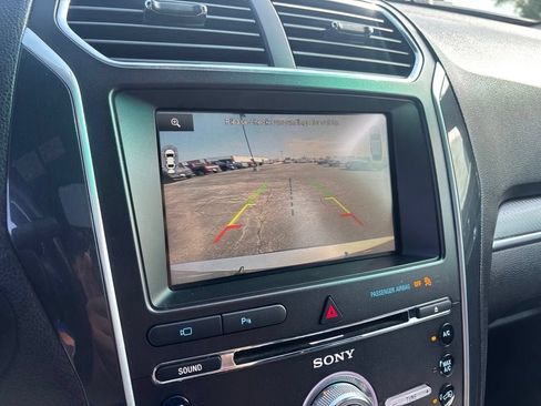 Used 2016 Ford Explorer Sport w/ Equipment Group 401A AWD/4WD image 3