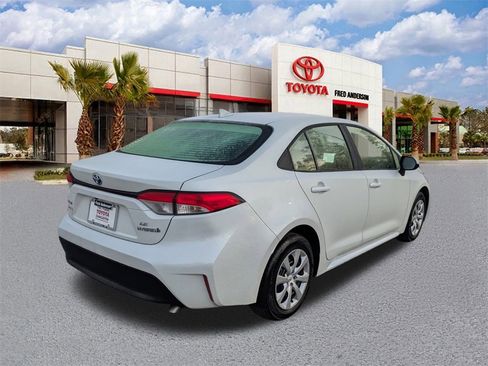 Certified 2024 Toyota Corolla LE image 5