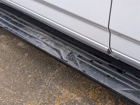 Used 2023 GMC Yukon Denali image 7