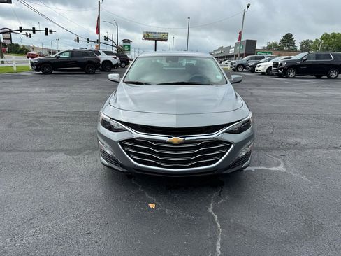 Used 2024 Chevrolet Malibu LT FWD image 3