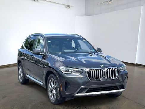 Used 2022 BMW X3 xDrive30i w/ Premium Package 2 (ZPA) AWD/4WD image 3