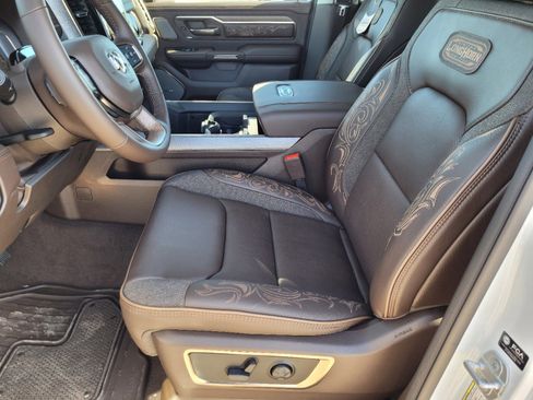 New 2025 RAM 1500 Limited image 8