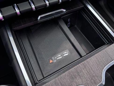 Certified 2024 GMC Acadia Denali w/ Super Cruise Package image 26