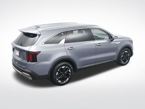 Used 2024 Kia Sorento S FWD image 28