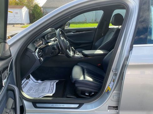 Used 2018 BMW 530e xDrive 530e xDrive iPerformance image 12