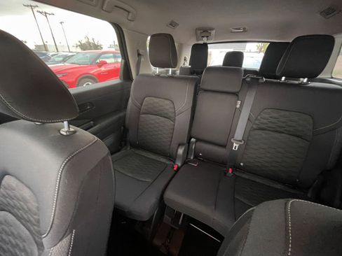 Used 2025 Nissan Pathfinder SV image 42