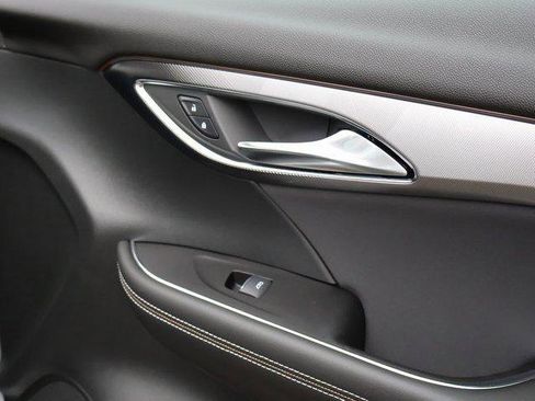 New 2025 Buick Envision Sport Touring image 9