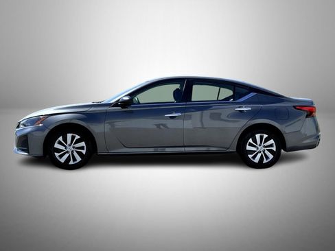Certified 2025 Nissan Altima 2.5 S FWD image 8