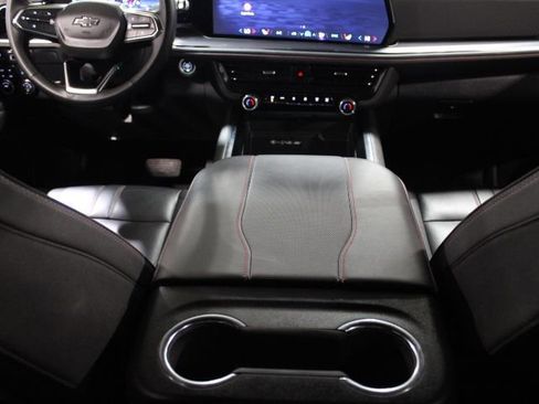 Used 2025 Chevrolet Tahoe RST image 31