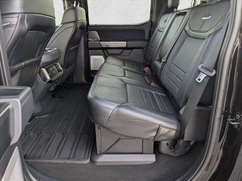 Used 2026 Ford F450 Platinum w/ FX4 Off-Road Package AWD/4WD image 17