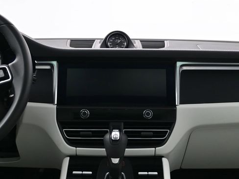 Certified 2023 Porsche Macan GTS image 11