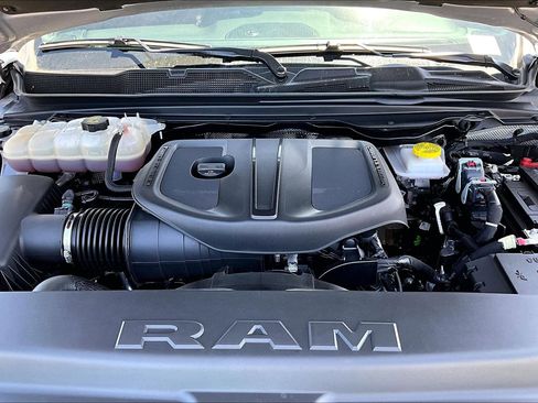 Used 2025 RAM 1500 Big Horn AWD/4WD image 31