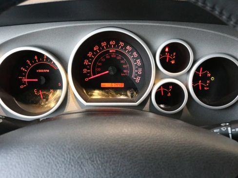 Used 2013 Toyota Sequoia SR5 AWD/4WD image 19