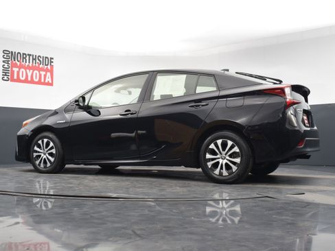 Used 2021 Toyota Prius LE image 26