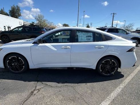 New 2026 Nissan Sentra SR image 7