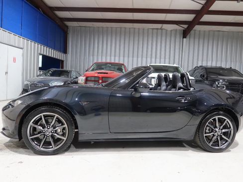 Used 2019 MAZDA MX-5 Miata Grand Touring w/ GT-S Package RWD image 1